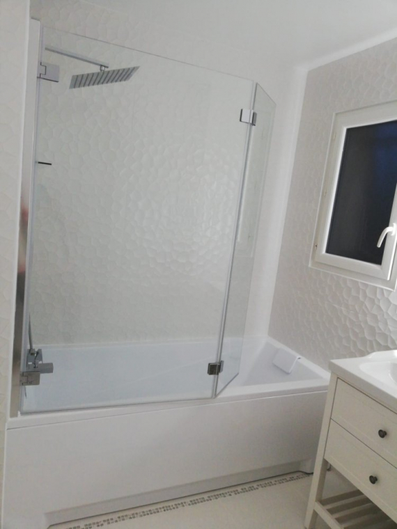 Remise en état d'une salle de bain à Barbentane, Barbentane, DAMIEN Services